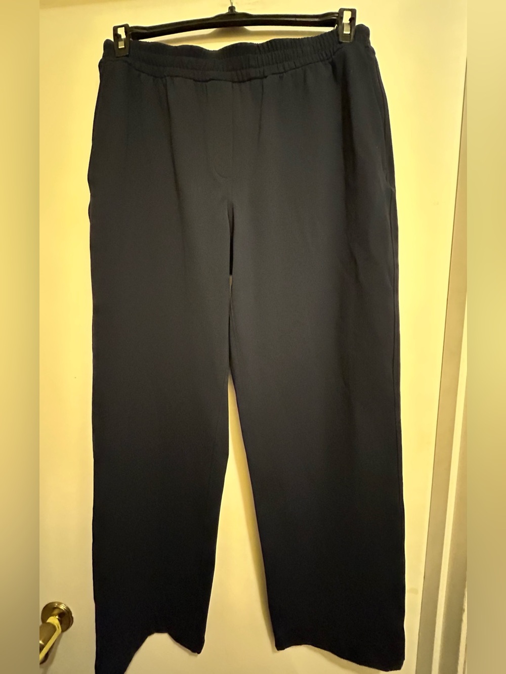 Lululemon Men’s NWOT Black Knit Pants W/Straight Leg Hem, Size Medium